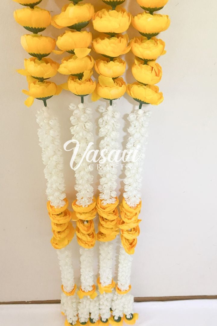 Pack of 20, 30, 40, 50 Mogra Flower Garlands with Peony Flowers