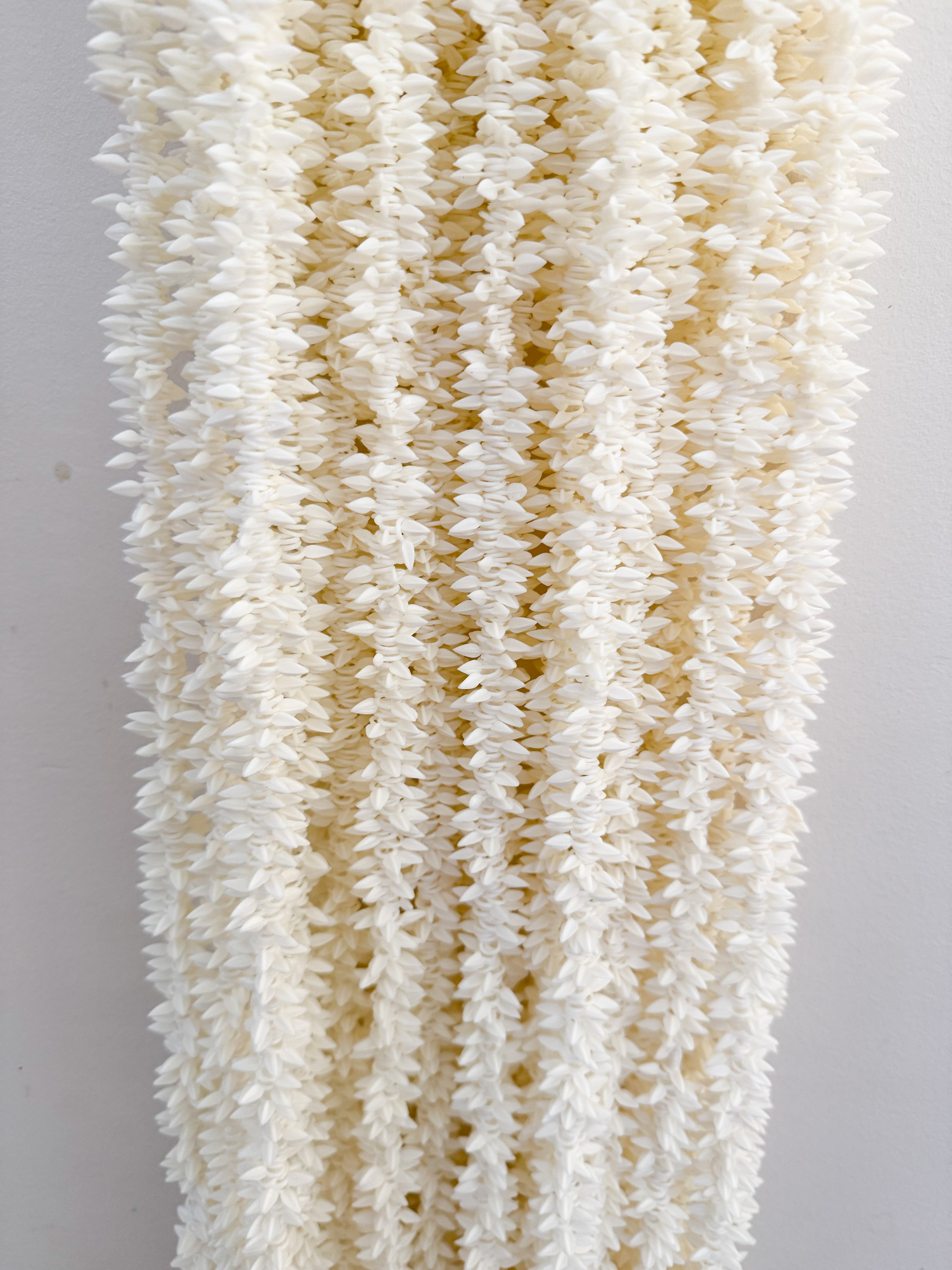 Pack of 40, 50, 100, 200 Lightly Scented Jasmine Flower Garlands