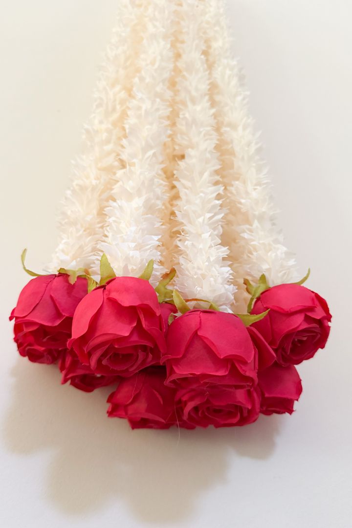 Pack of 300 Jasmine Flower Garland with Bright Red Rose