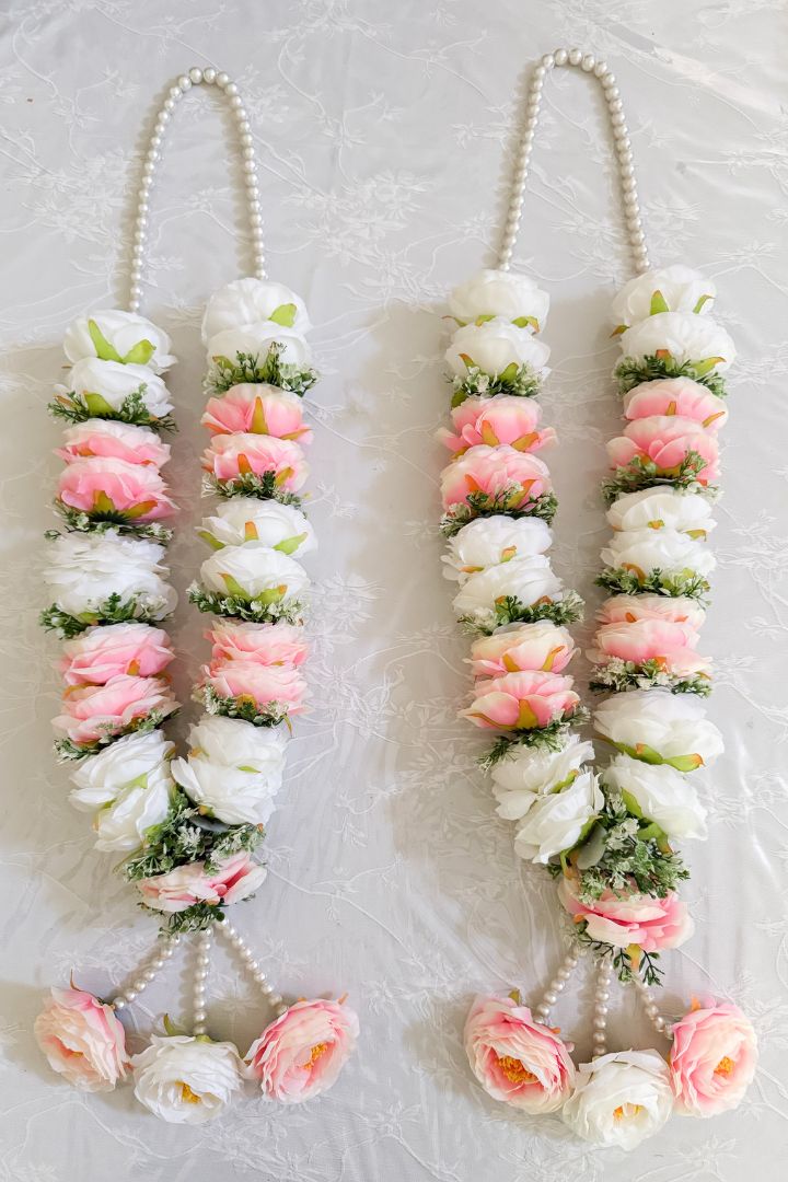 Pink and White Flower Garlands with Baby Breath's Flowers