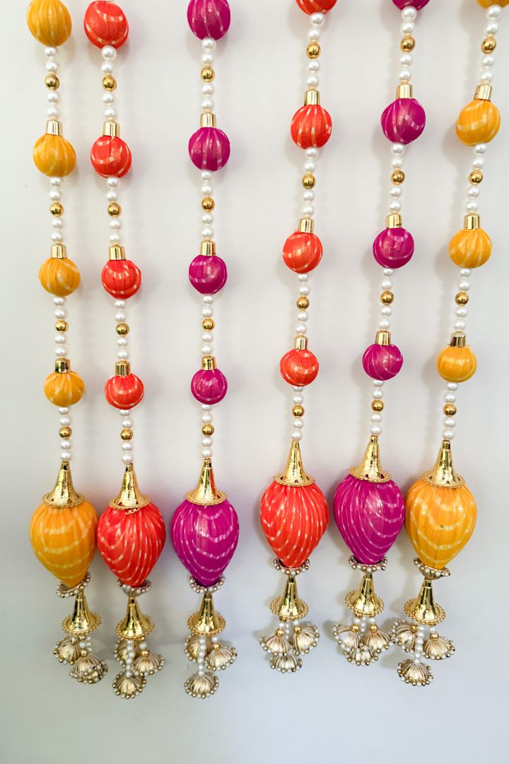 Set of 9 Rajasthani Bandhej Garlands and Fabric