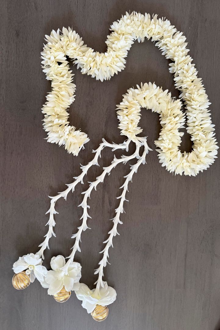 Pack of 30,40, 60, 80, 100, 200 Jasmine flower garlands with gota ball bunch-2.5 ft long