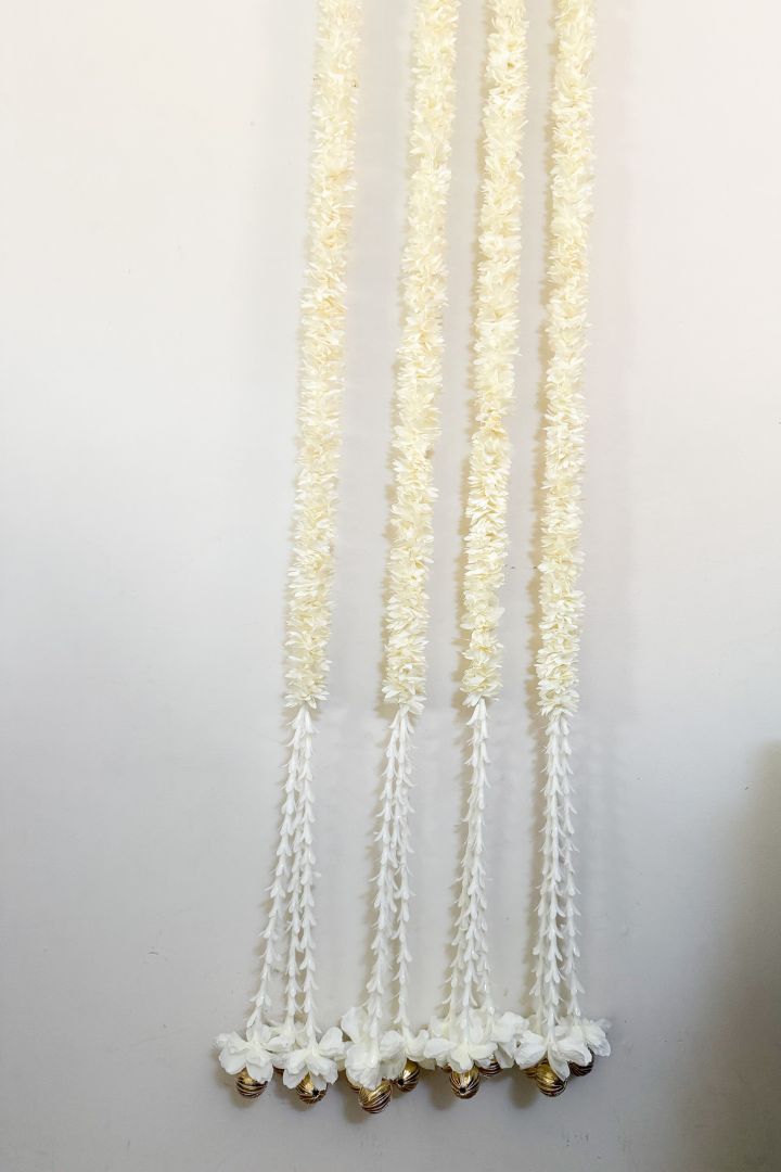 Pack of 20, 30, 50, 80, 100 Ivory Fabric Garlands with ball and lily bunch