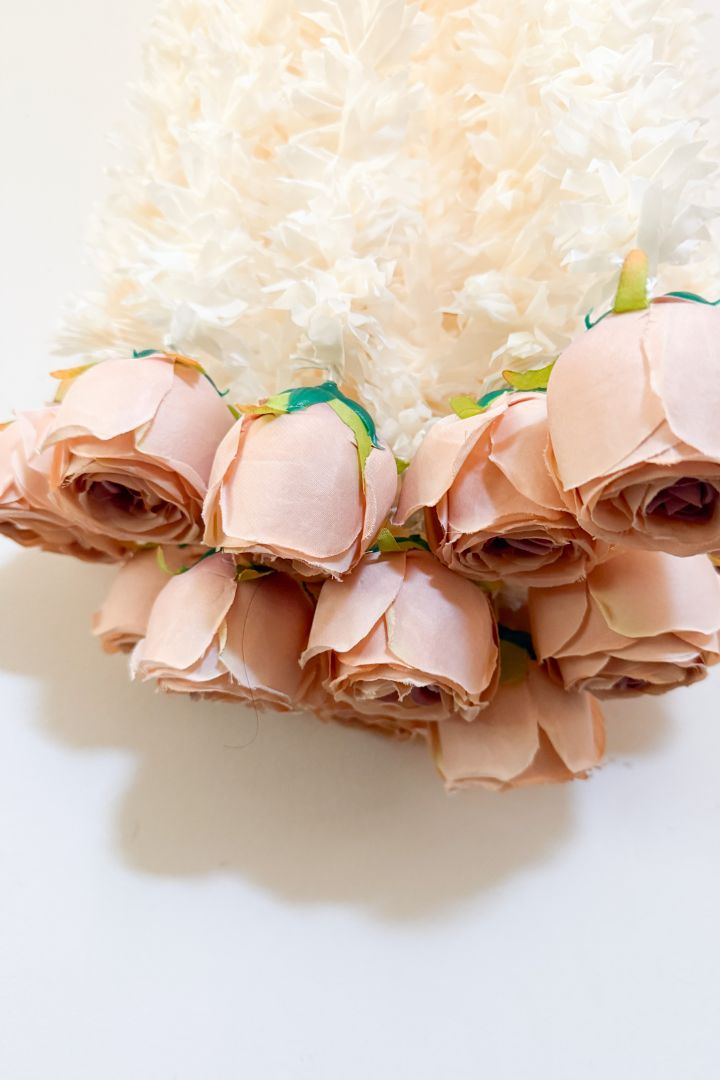 Pack of 10 Jasmine Flower Garland with Light Rust/Cappuccino Rose