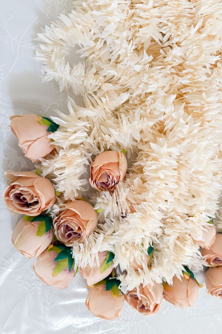 Pack of 10 Jasmine Flower Garland with Light Rust/Cappuccino Rose