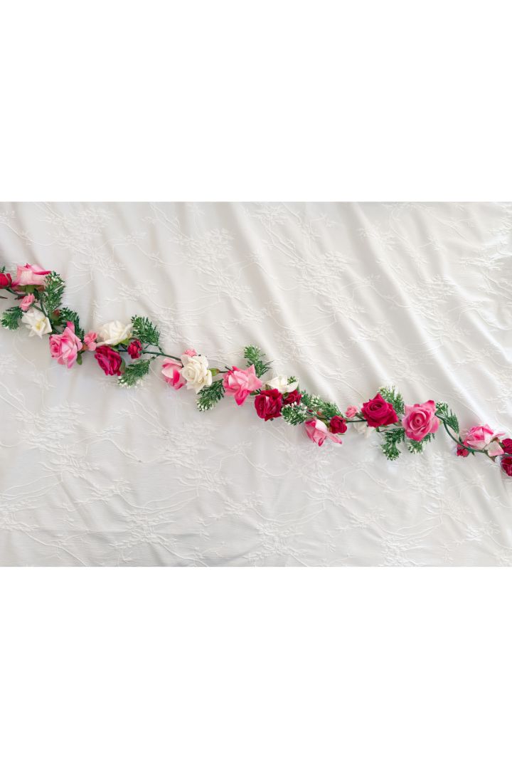 Pack of 8, 10, 16, 20,30 Baby's Breath and Rose Flower Runner 6 feet long