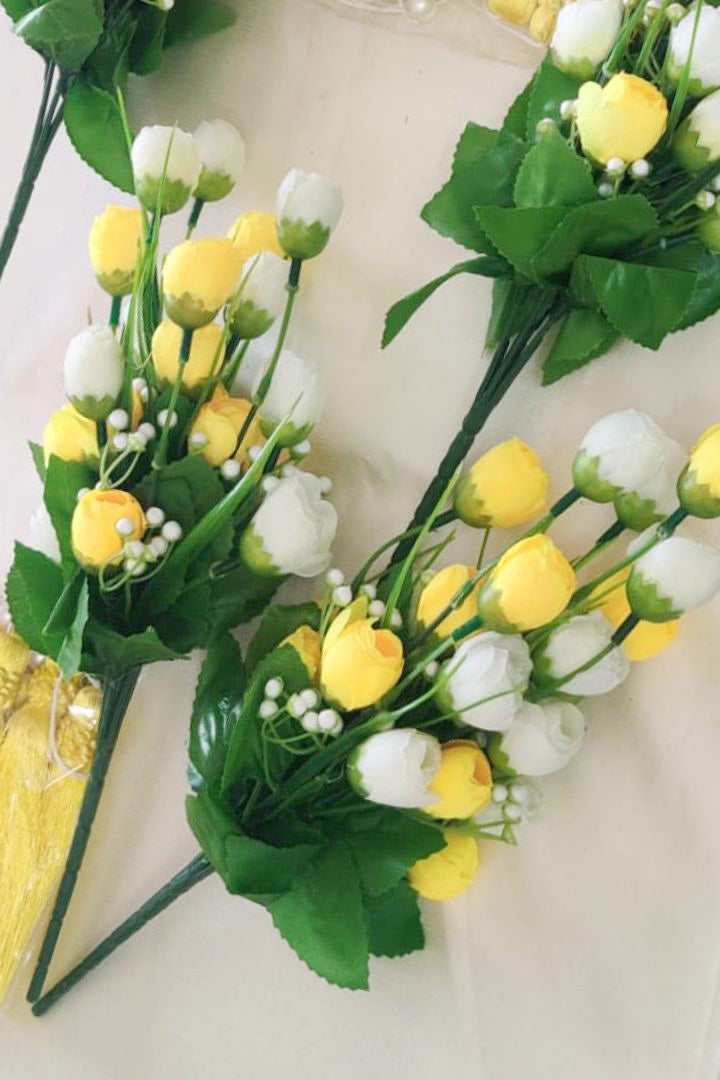 Pack of 30, 50, 100 Yellow and White Flower bunches for Haldi Ceremony