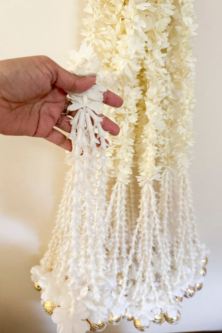 Pack of 30,40, 60, 80, 100, 200 Jasmine flower garlands with gota ball bunch-2.5 ft long