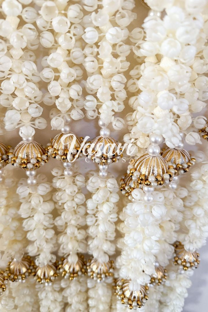 Pack of 20, 30, 40, 50, 70, 100 Mogra/Jasmine Garlands with Gold Balls
