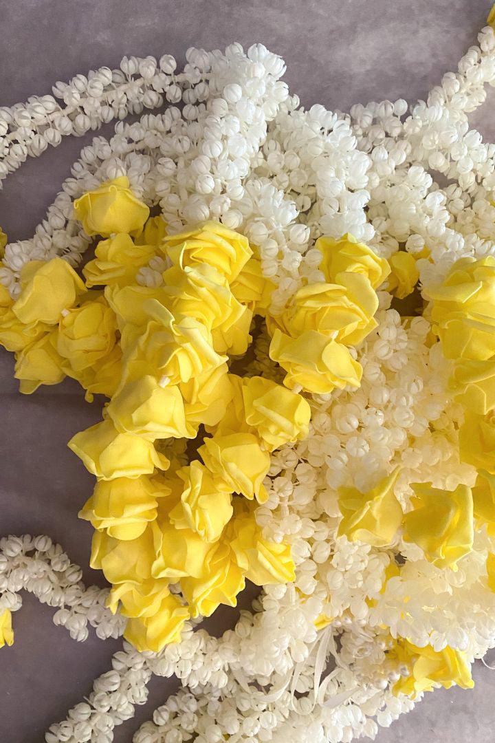 Pack of 20, 40, 50, 100 Mogra/Flower Garlands with Small Roses 6 ft long