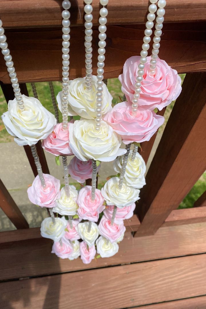 Pack of 30, 50, 60, 80, 100 Ivory and Pink Roses Pearl Garland