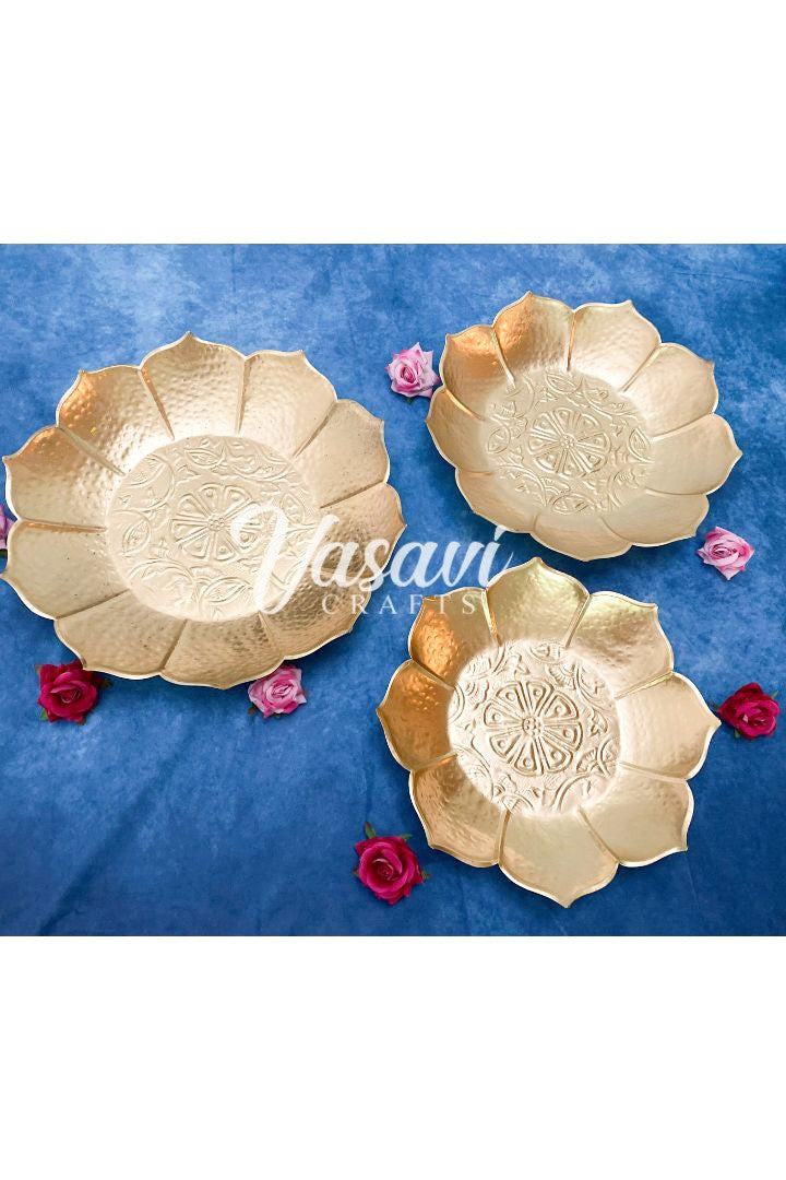 Pack of 10, 20, 30 Decorative Taj Lotus Urli Set/Decorative Bowl