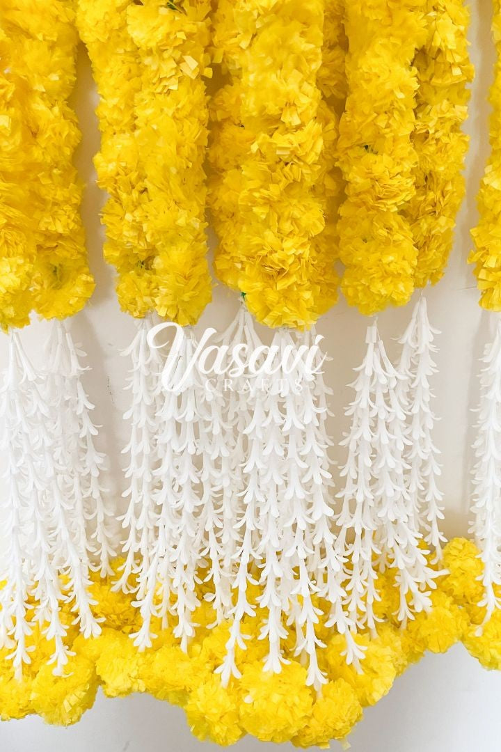 Pack of 20, 30, 40, 50, 70, 100 Marigold Flower Garland with Tuberose Bunch